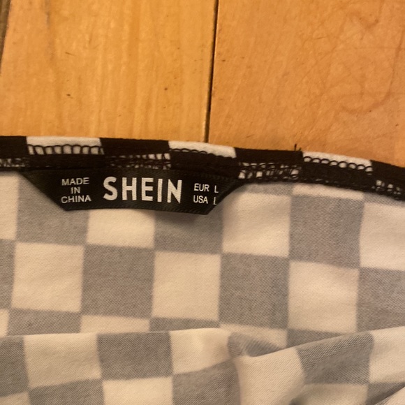 Black and white checkered top - Picture 2 of 2